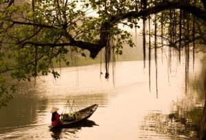 Em chớ đi đò dọc , anh hẩm hiu cái một mình.( Ảnh Mì thúi) Em chớ đi đò dọc , anh hẩm hiu cái một mình.( Ảnh Mì thúi)