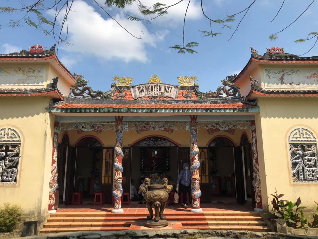 Lịch sử hình thành tộc Nguyễn Viết, Làng La Thọ